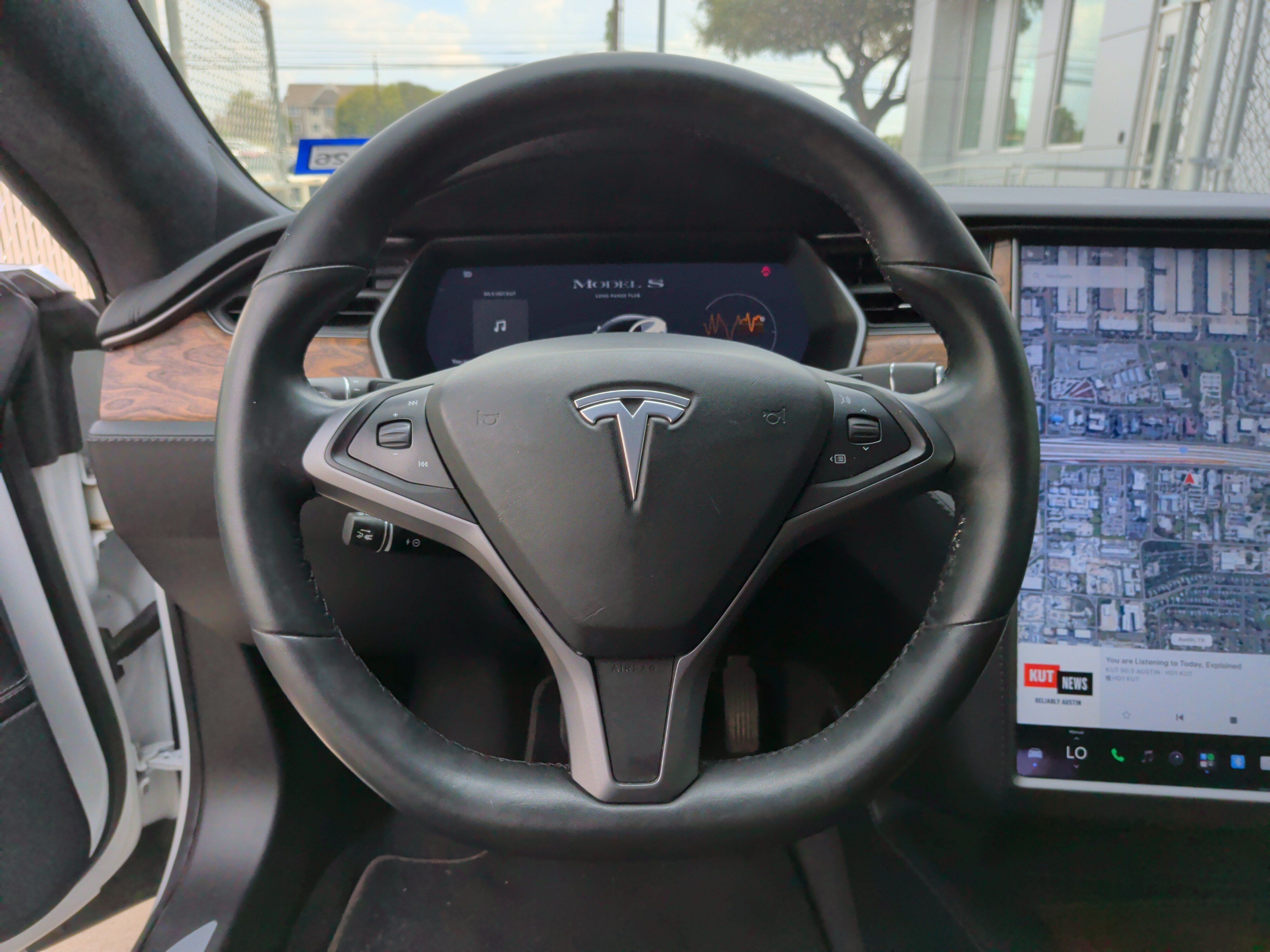 Used 2020 Tesla Model S Long Range Plus AWD/4WD image 17