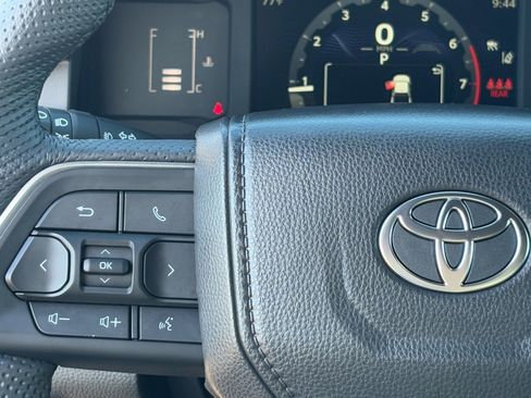 Certified 2025 Toyota Tacoma SR5 image 22