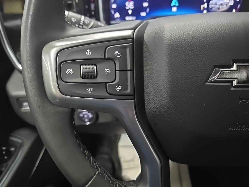 Used 2023 Chevrolet Silverado 1500 RST AWD/4WD image 19
