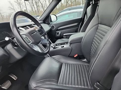 Used 2023 Land Rover Discovery S R-Dynamic image 15