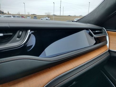 Used 2022 Jeep Grand Cherokee L Summit image 37