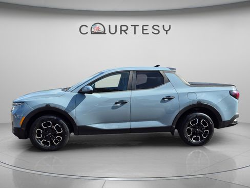 Used 2022 Hyundai Santa Cruz SEL FWD image 2