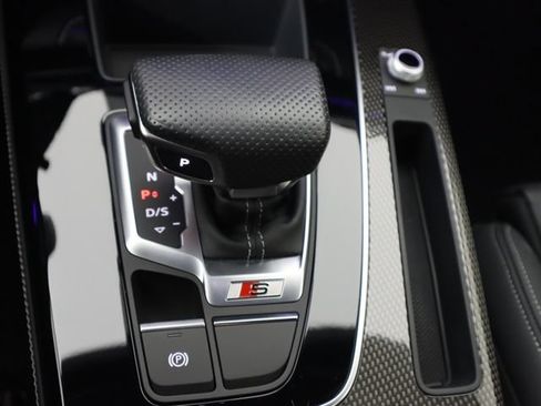 Certified 2022 Audi SQ5 Prestige w/ Prestige Package AWD/4WD image 20