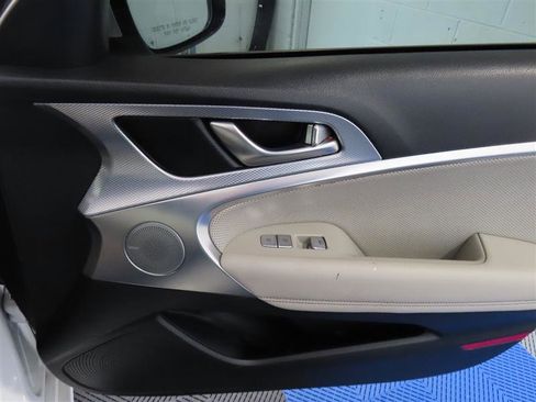 Used 2022 Genesis G70 2.0T w/ Prestige Package image 32