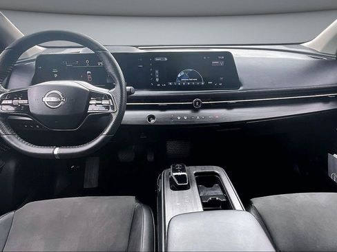 Used 2024 Nissan Ariya FWD image 8