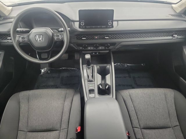 Used 2025 Honda Accord SE image 15