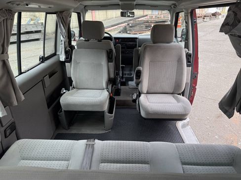 Used 1999 Volkswagen Eurovan MV FWD image 8