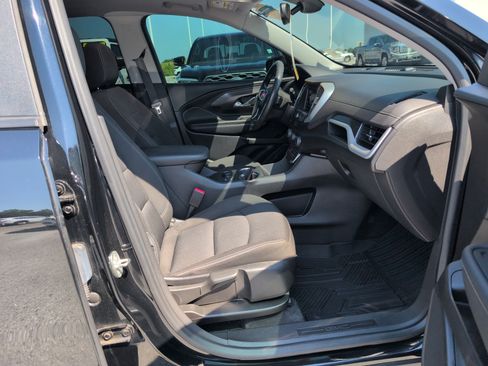 Used 2024 GMC Terrain SLE w/ Driver Convenience Package FWD image 35