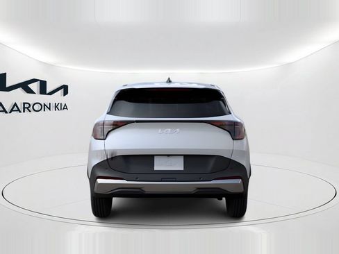 New 2026 Kia Sportage LX FWD image 5