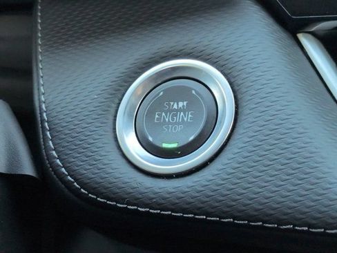 Used 2025 Chevrolet Equinox LT w/ Safety and Technology Package FWD image 26