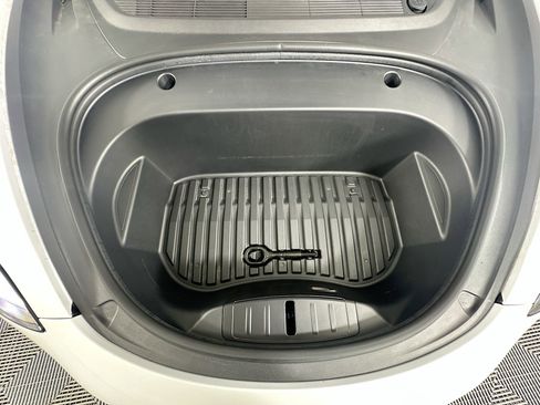 Used 2023 Tesla Model 3 Standard Range RWD image 32