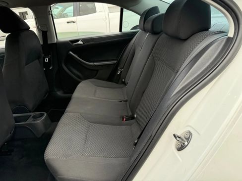 Used 2013 Volkswagen Jetta S image 21