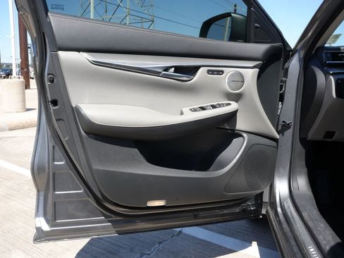 Certified 2023 INFINITI QX50 Luxe FWD image 17