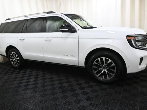 Used 2025 Ford Expedition Max Platinum image 9