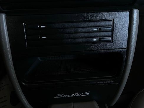 Used 2003 Porsche Boxster S image 22