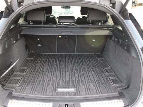 Used 2024 Land Rover Range Rover Velar Dynamic SE image 32