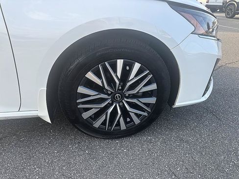 Certified 2023 Nissan Altima 2.5 SV FWD image 12