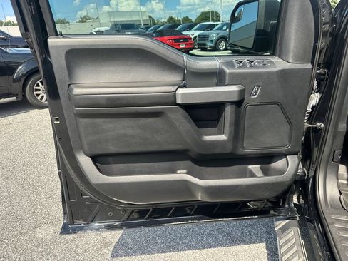 Used 2018 Ford F150 XLT w/ Equipment Group 302A Luxury AWD/4WD image 10