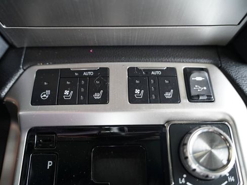 Used 2017 Toyota Land Cruiser AWD/4WD image 24