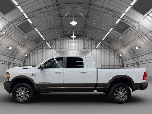 Used 2020 RAM 2500 Limited AWD/4WD image 2
