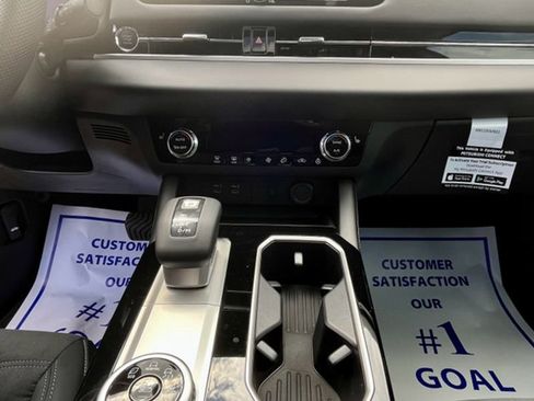 New 2026 Mitsubishi Outlander SE FWD image 10