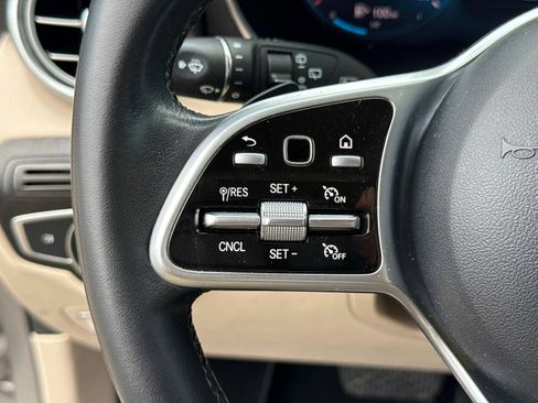 Used 2020 Mercedes-Benz GLC 300 image 32