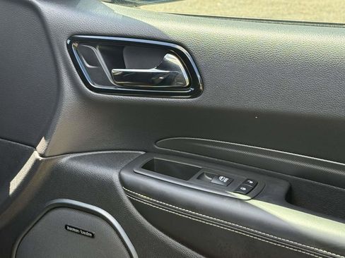 Used 2022 Dodge Durango SRT w/ Technology Group AWD/4WD image 8