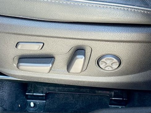 Used 2023 Hyundai Santa Fe Limited AWD/4WD image 9