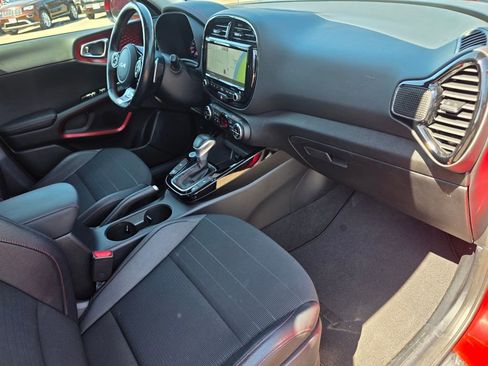 Used 2022 Kia Soul Turbo image 26