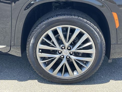 New 2026 Buick Enclave Avenir w/ Super Cruise Package FWD image 36