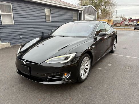 Used 2019 Tesla Model S Standard Range image 8