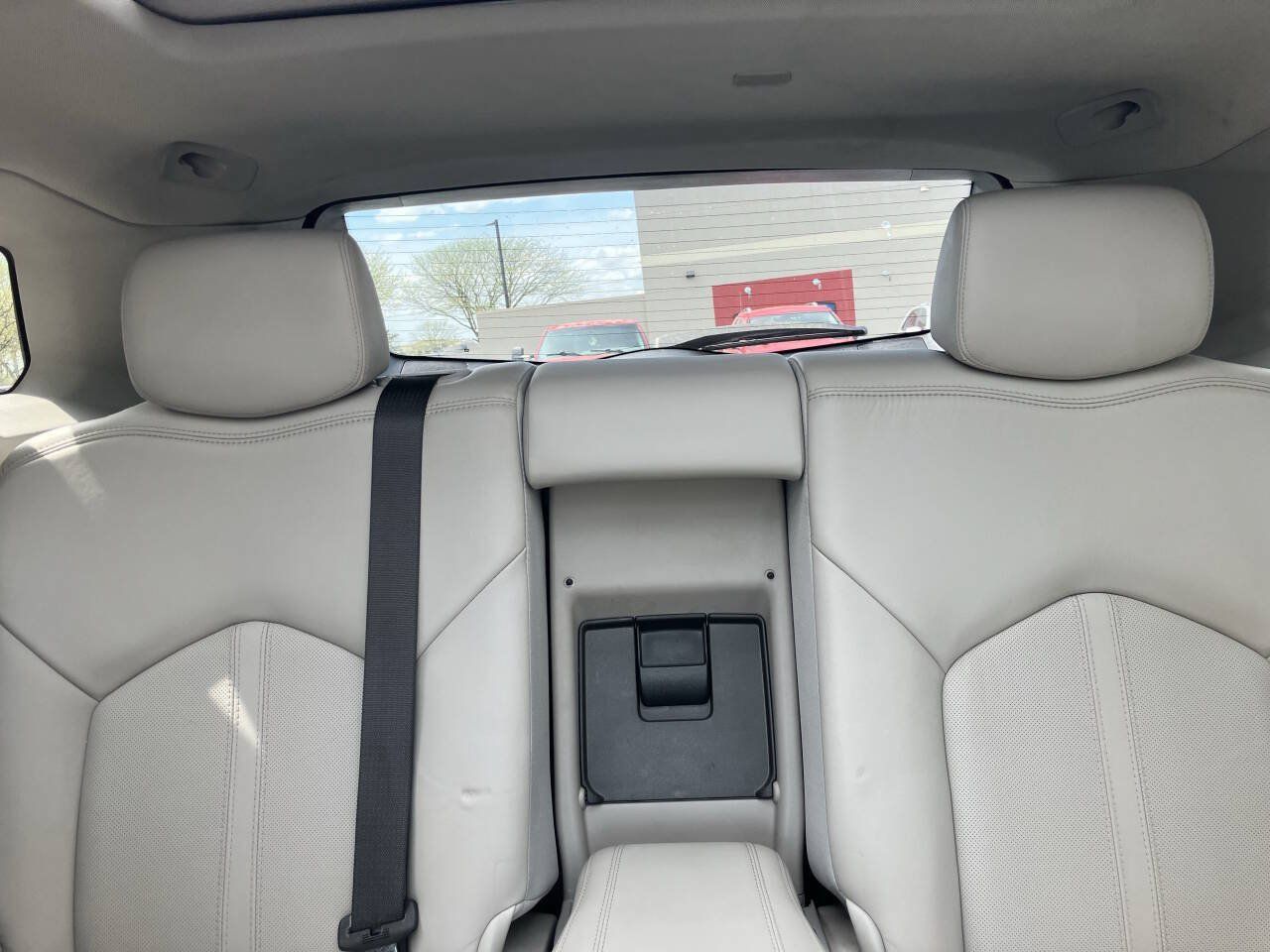 Used 2016 Cadillac SRX Luxury w/ Driver Awareness Package AWD/4WD image 19