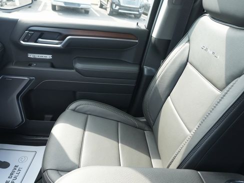 New 2026 GMC Sierra 1500 Denali w/ Technology Package image 31