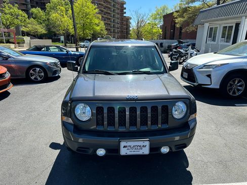 Used 2017 Jeep Patriot Sport w/ Power Value Group image 2