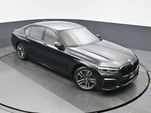 Used 2022 BMW 750i xDrive w/ Executive Package AWD/4WD image 33