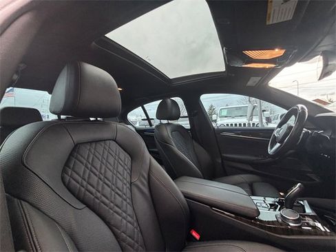 Used 2021 BMW 540i w/ M Sport Package image 44