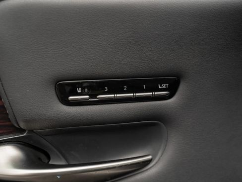 Used 2018 Lexus LS 500 AWD w/ Interior Upgrade Package image 18
