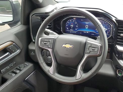 Certified 2025 Chevrolet Silverado 1500 High Country AWD/4WD image 30