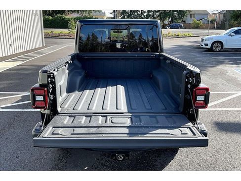 Used 2020 Jeep Gladiator Rubicon image 33