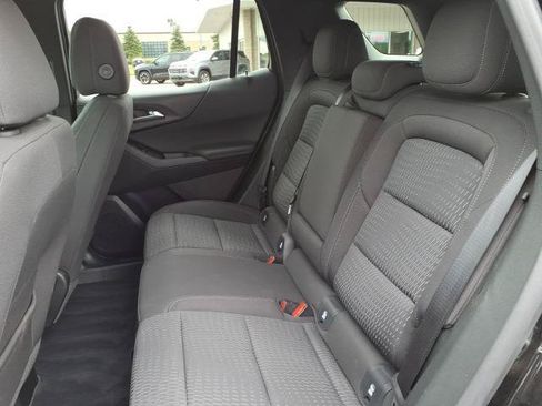 Used 2026 Chevrolet Equinox LT AWD/4WD image 9