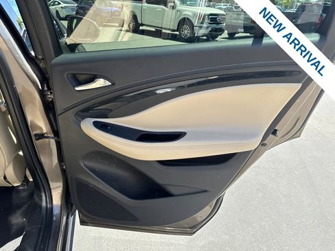 Used 2018 Buick Envision Preferred FWD image 12