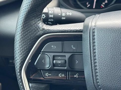 Used 2022 Toyota Tundra SR5 w/ SR5 Premium Package AWD/4WD image 28