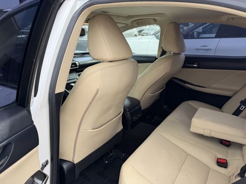 Used 2016 Lexus IS 350 w/ Premium Package RWD image 17