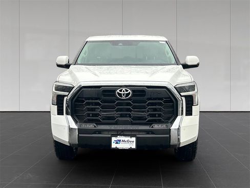 Used 2022 Toyota Tundra SR5 image 8
