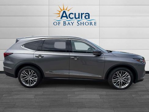 Used 2023 Acura MDX SH-AWD w/ Advance Package image 6