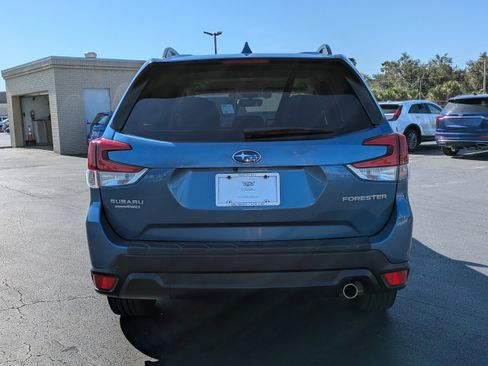 Used 2021 Subaru Forester Limited w/ Popular Package #3 image 5