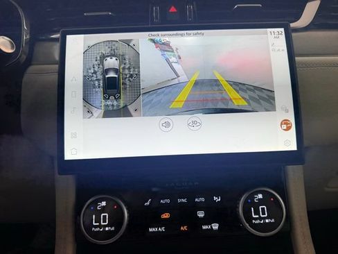 Certified 2026 Jaguar F-PACE R-Dynamic S AWD/4WD image 15