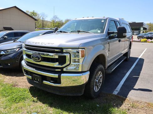 Used 2020 Ford F250 XL w/ STX Appearance Package AWD/4WD image 3