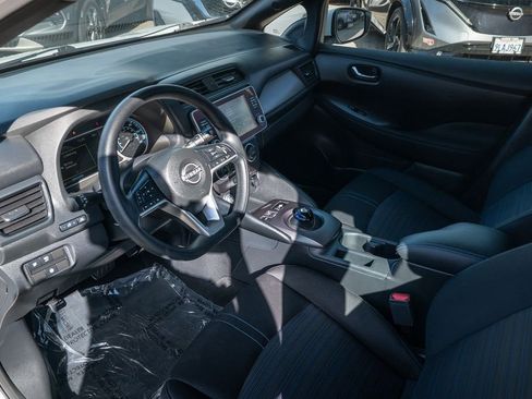 Used 2024 Nissan Leaf S image 14