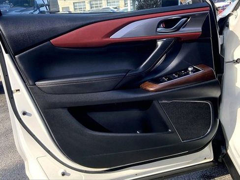 Used 2019 MAZDA CX-9 Signature image 18